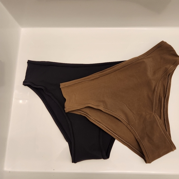 SKIMS Other - Skims Fits Everybody Panties Size S Swt of 2